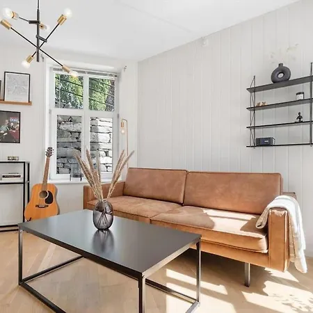 Charming, Central, Coffee Machine